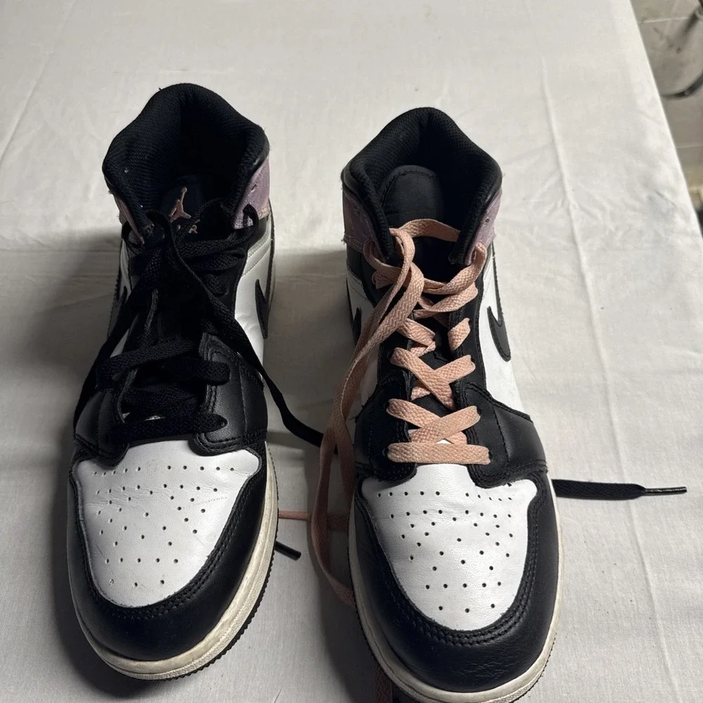Size 10 - Jordan Mid SE Zen Master DM1200-001